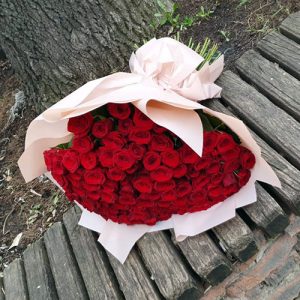 букет 101 красная роза