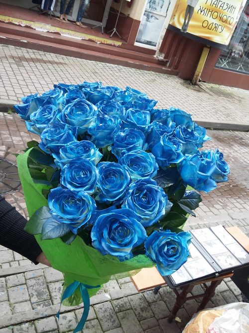 Фото товара 33 синие розы в Херсоне