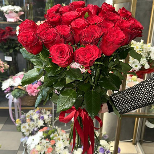 цветочный магазин с доставкой в Херсоне фото витрины магазина цветов в Херсоне